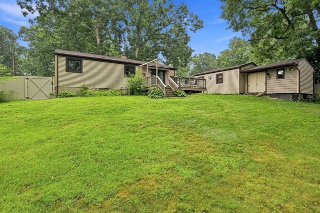 68 Feltham Rd, Springfield, MA 01118