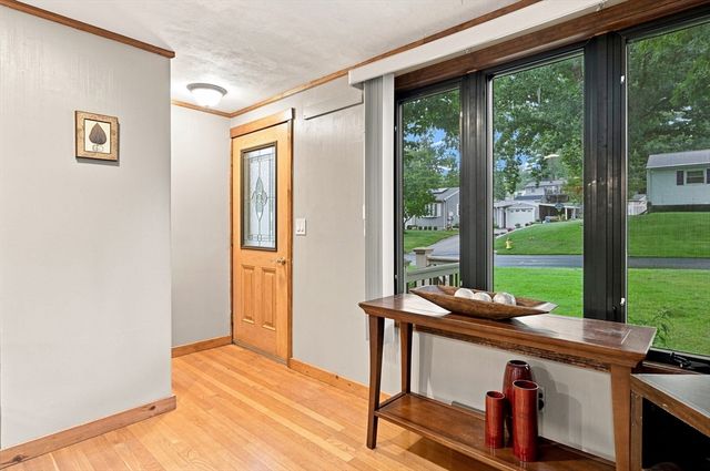 68 Feltham Rd, Springfield, MA 01118