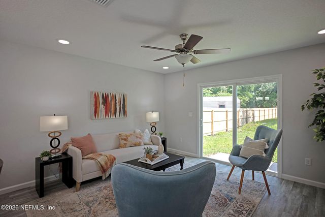 3247 PINE Avenue, Jacksonville, FL 32218
