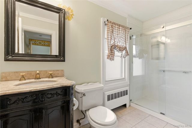 11 Oakland Street, Huntington, NY 11743