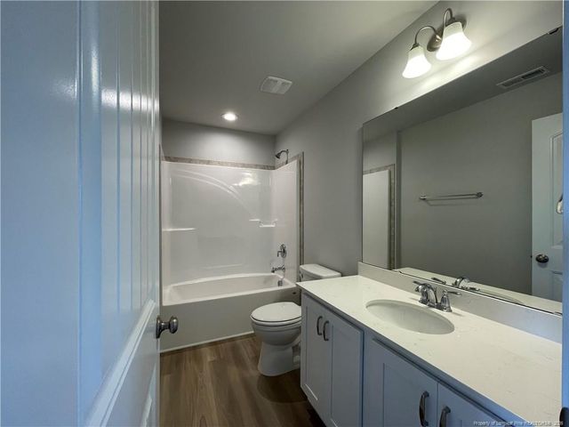 5036 Boxcut Lane, Hope Mills, NC 28348