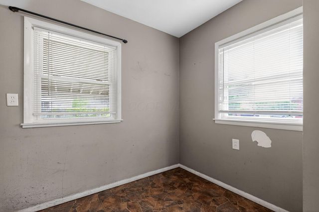 679 Savannah Drive, Columbus, OH 43228