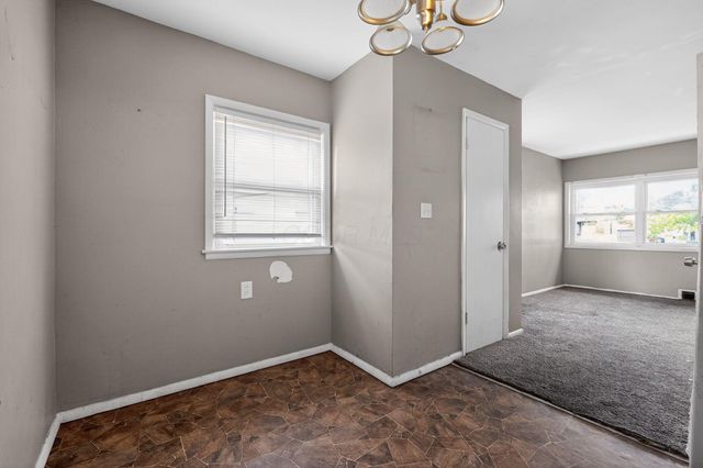 679 Savannah Drive, Columbus, OH 43228