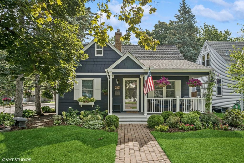 2801 Florida Avenue S, Saint Louis Park, MN 55426