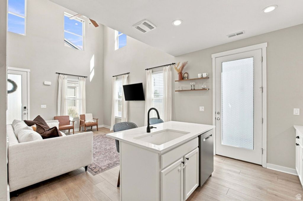 10557 S REDKNIFE DR, South Jordan, UT 84009 — photo 5