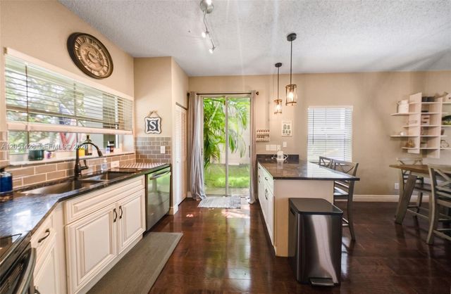 18546 NW 22nd St, Pembroke Pines, FL 33029