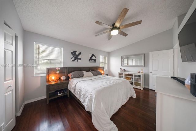 18546 NW 22nd St, Pembroke Pines, FL 33029