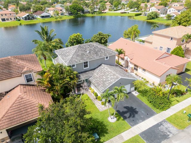 18546 NW 22nd St, Pembroke Pines, FL 33029