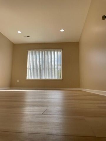 15265 Yale Drive, Clinton Charter Twp, MI 48038