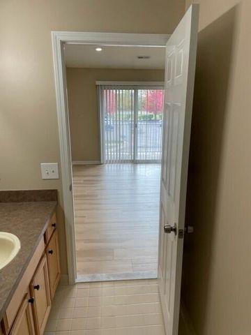 15265 Yale Drive, Clinton Charter Twp, MI 48038