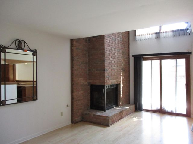1515 Maple Place, Schererville, IN 46375
