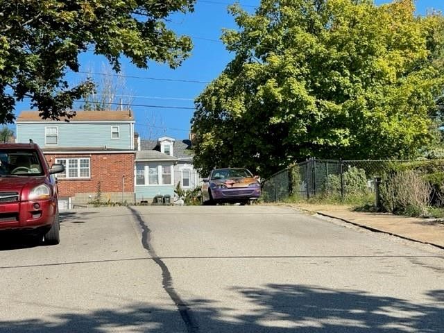 167 Sweeney Way, Hill District, PA 15219