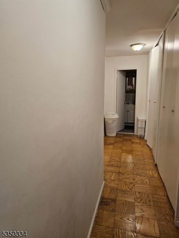 39 E 39Th St 4R, Paterson City, NJ 07514