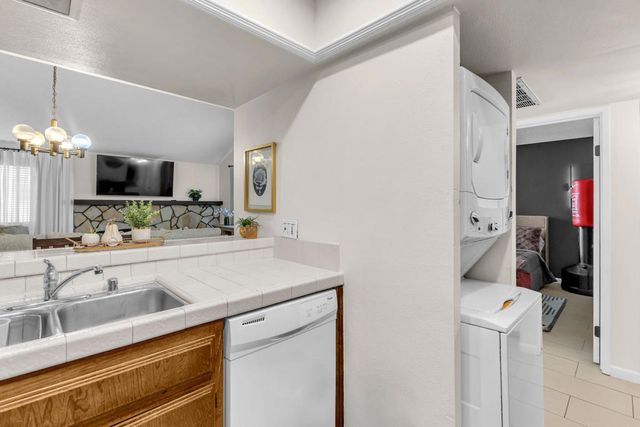 47395 Monroe Street 102, Indio, CA 92201