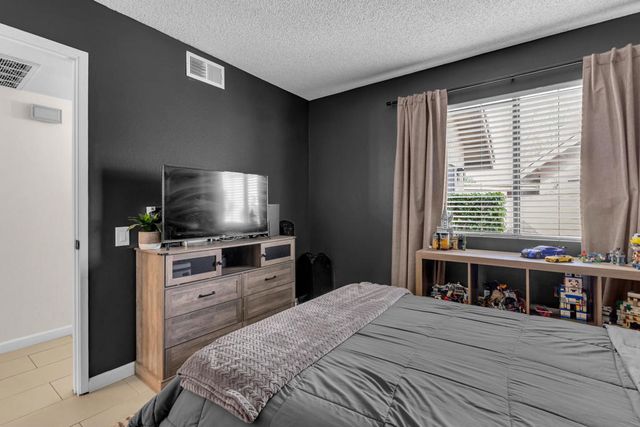 47395 Monroe Street 102, Indio, CA 92201