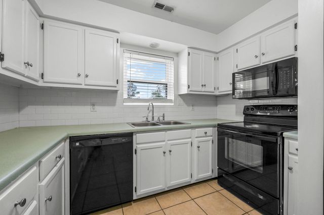 1300 Turkey Ridge Rd Apt A, Surfside Beach, SC 29575