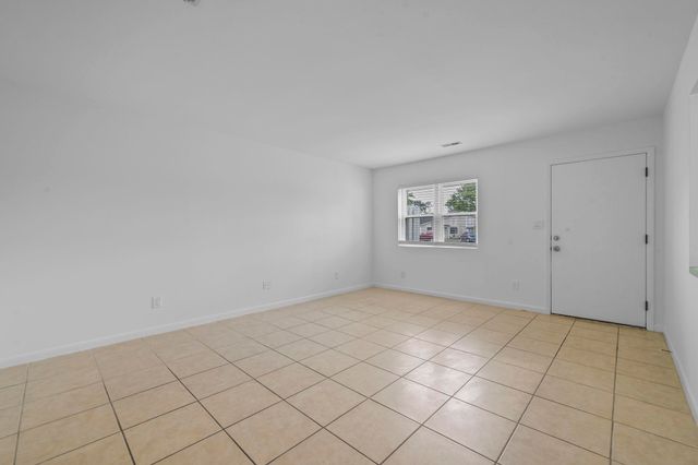 1300 Turkey Ridge Rd Apt A, Surfside Beach, SC 29575
