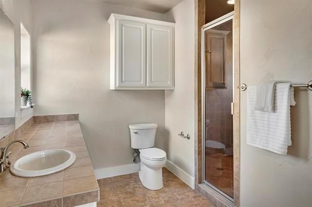 103 Maravilla WAY, Horseshoe Bay, TX 78657