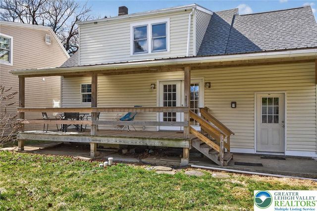 3797 Chestnut Road, Lower Macungie Twp, PA 18011