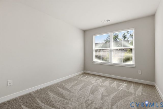 10912 Genito Square Dr, Midlothian, VA 23112