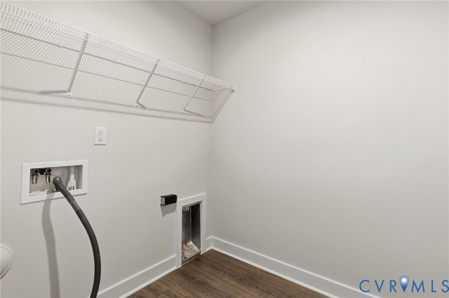 10912 Genito Square Dr, Midlothian, VA 23112