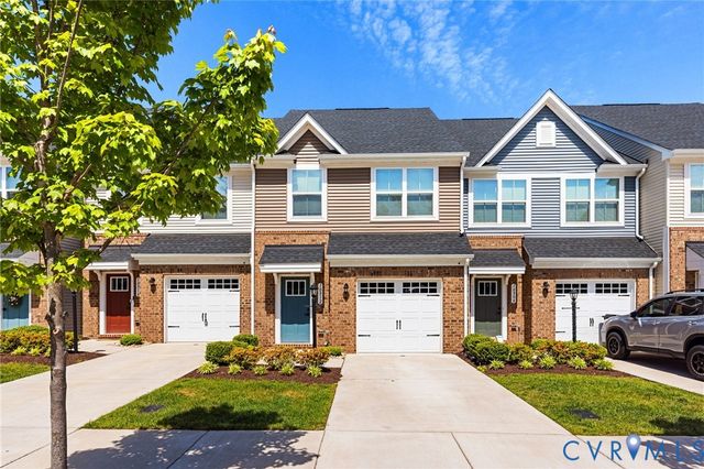 10912 Genito Square Dr, Midlothian, VA 23112