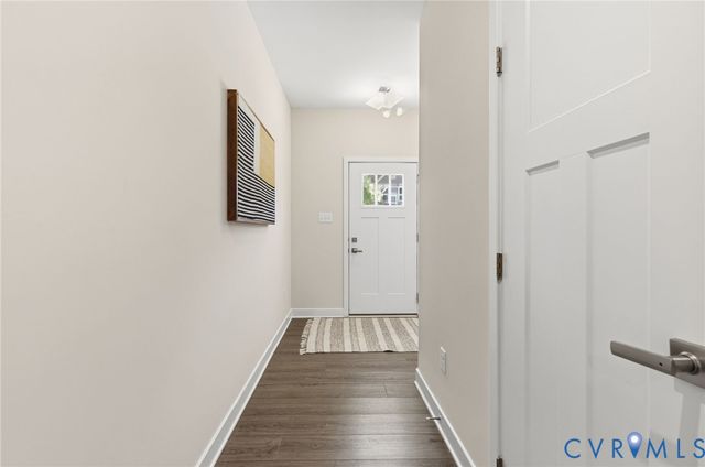 10912 Genito Square Dr, Midlothian, VA 23112
