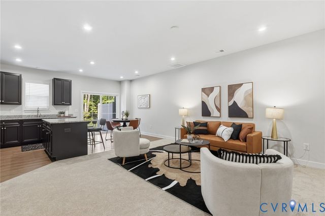 10912 Genito Square Dr, Midlothian, VA 23112