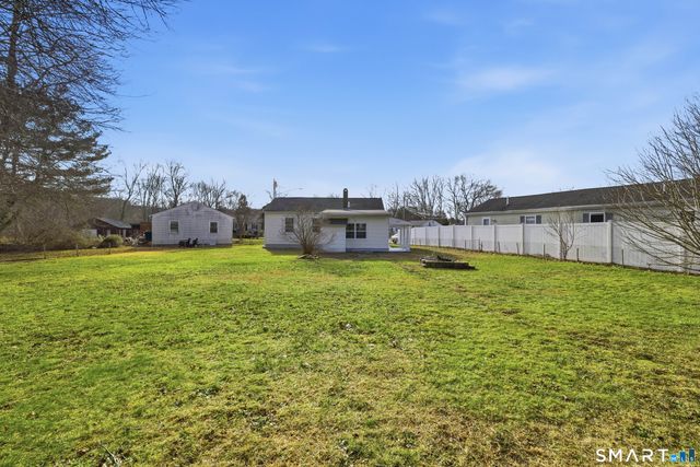 32 Concord Court, Groton, CT 06340