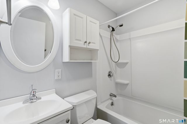 32 Concord Court, Groton, CT 06340