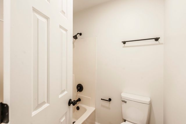 123 White Oak Way, Hendersonville, TN 37075