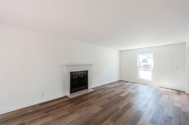 123 White Oak Way, Hendersonville, TN 37075