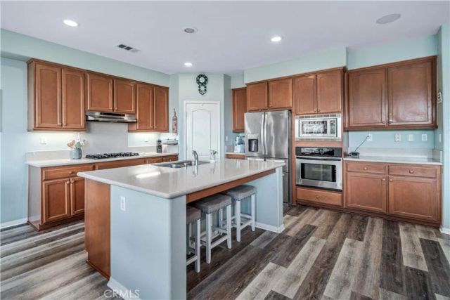 6100 W K-10 Avenue, Lancaster, CA 93536