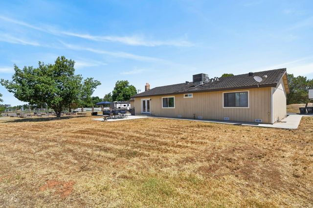 11890 Cresthill Dr, Elk Grove, CA 95624