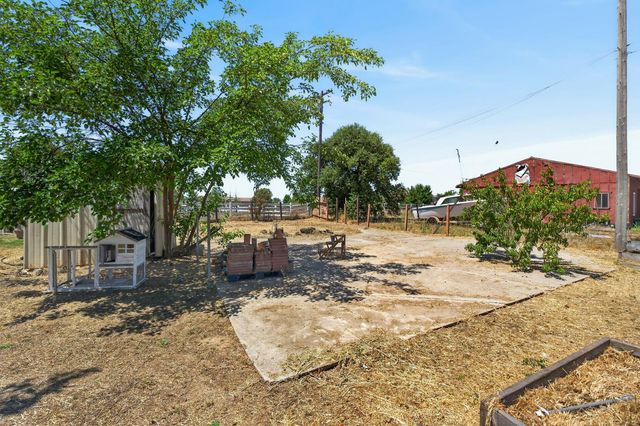 11890 Cresthill Dr, Elk Grove, CA 95624