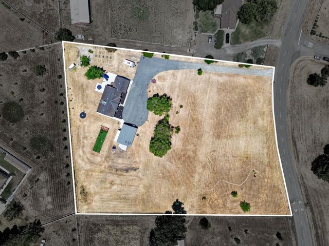 11890 Cresthill Dr, Elk Grove, CA 95624