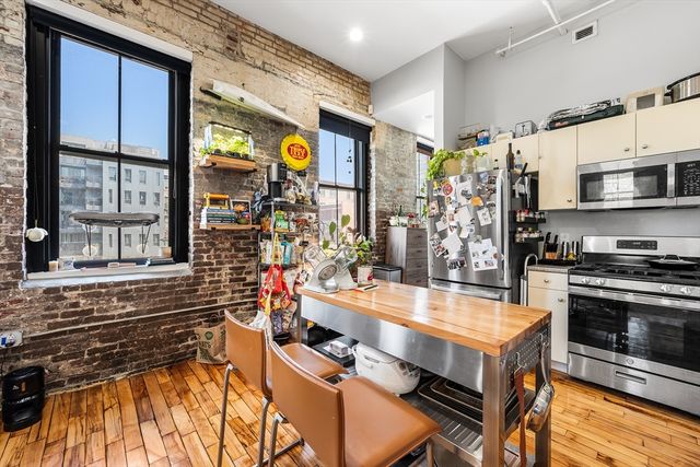 70-72 Northampton St 200, Boston, MA 02118