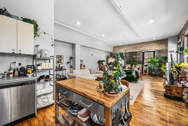 70-72 Northampton St 200, Boston, MA 02118