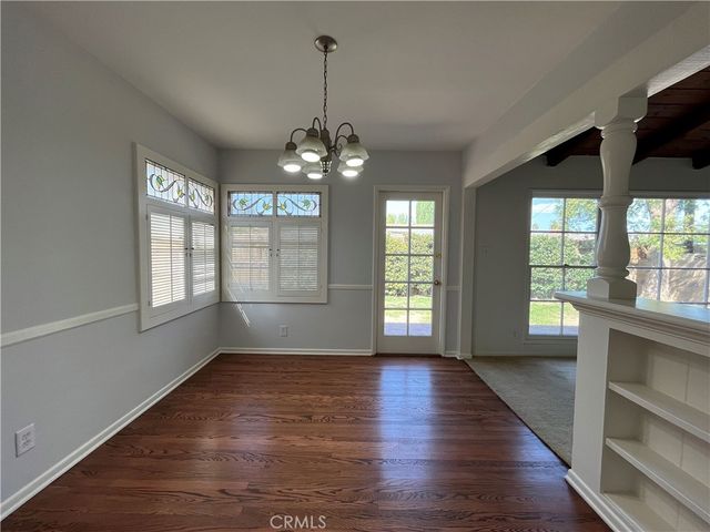 22607 Collins Street, Woodland Hills, CA 91367