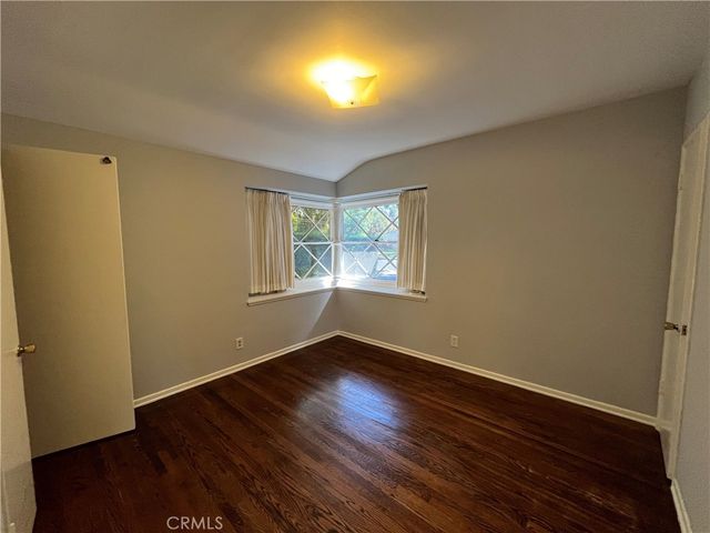 22607 Collins Street, Woodland Hills, CA 91367