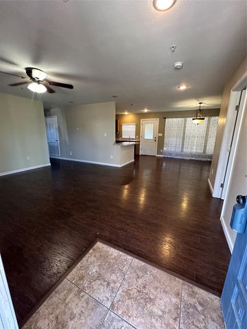 111 Hillview LN, Burnet, TX 78611
