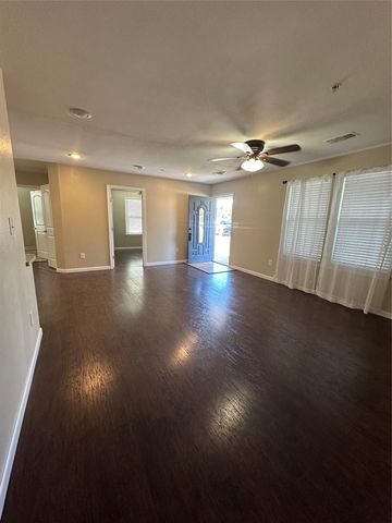 111 Hillview LN, Burnet, TX 78611