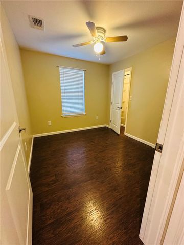 111 Hillview LN, Burnet, TX 78611