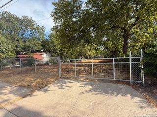 5007 Bluff, San Antonio, TX 78228