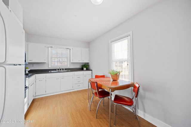 3237 Taylor Blvd, Louisville, KY 40215