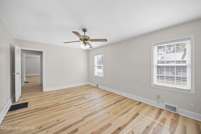 3237 Taylor Blvd, Louisville, KY 40215