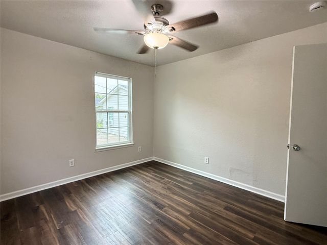 7427 Avenue I D, Houston, TX 77011