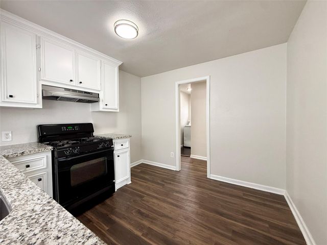 7427 Avenue I D, Houston, TX 77011