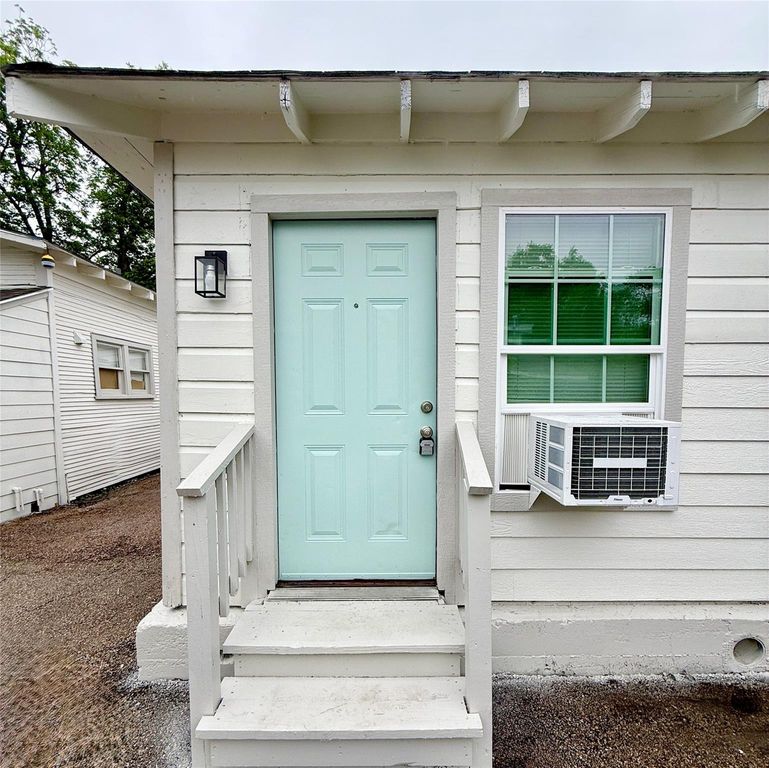 7427 Avenue I D, Houston, TX 77011