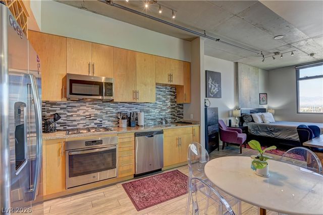 353 East Bonneville Avenue 727, Las Vegas, NV 89101